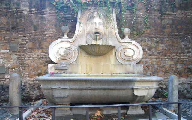 Fontana del Mascherone di Via Giulia